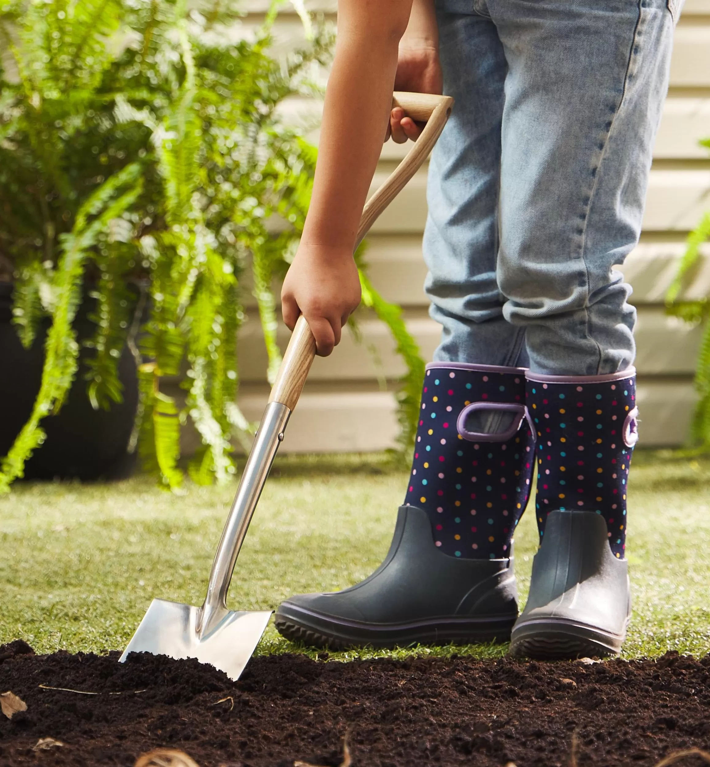 Lee Valley Children's Digging Spade