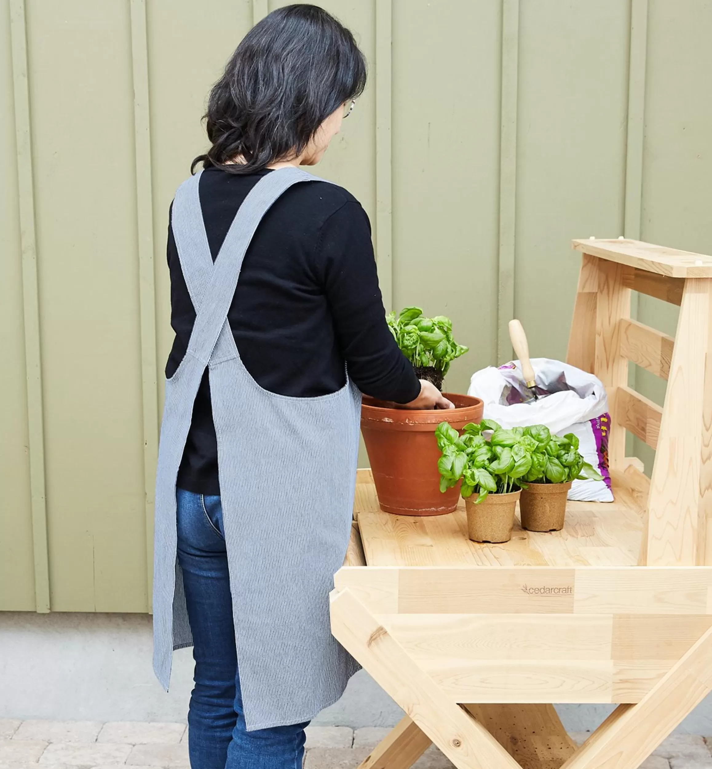 Lee Valley Cross-Back Apron
