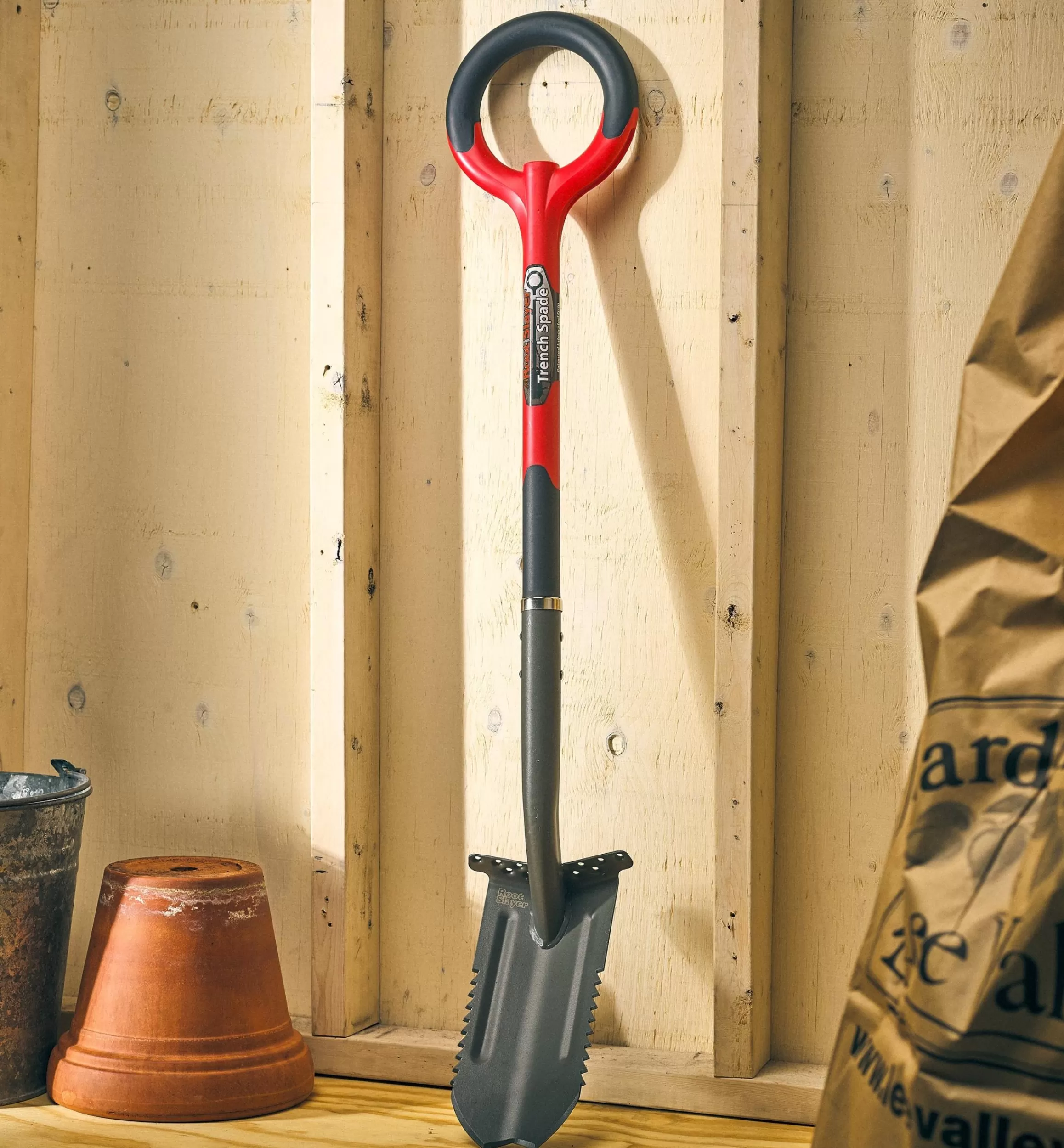 Lee Valley Radius Root-Cutter Trenching Spade