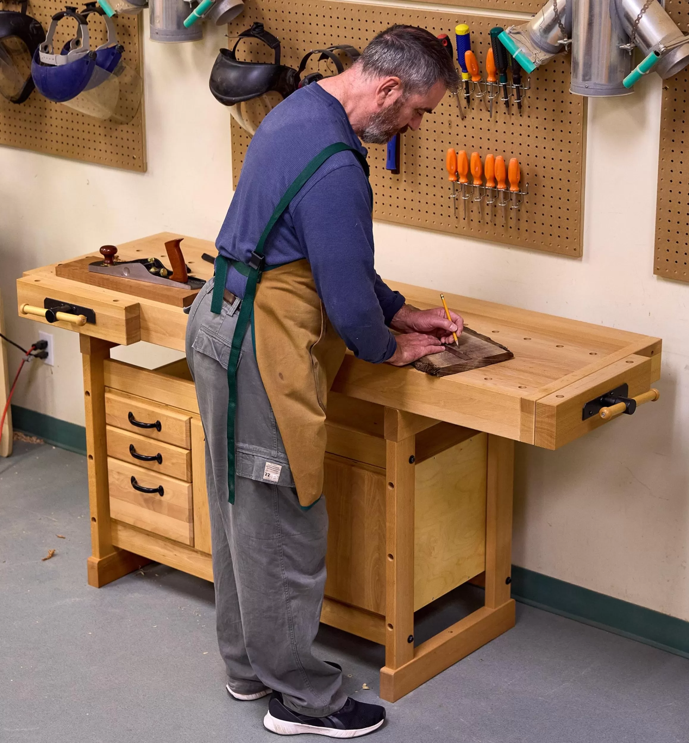 Lee Valley Sjöbergs Scandi 1825 Workbench & Storage Module