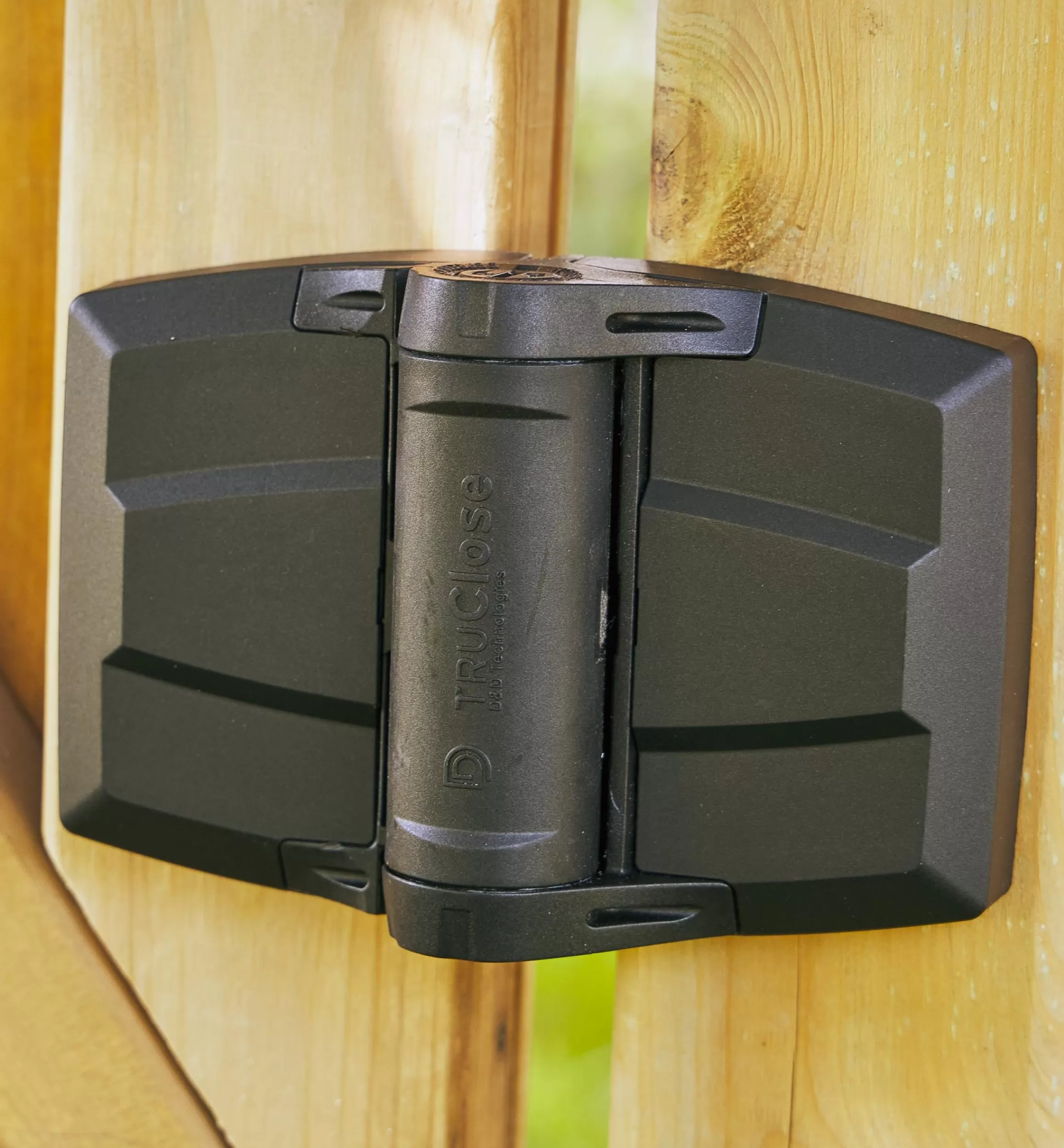 Lee Valley Tru-Close Hinges